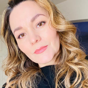 Meet your Posher, Adriana